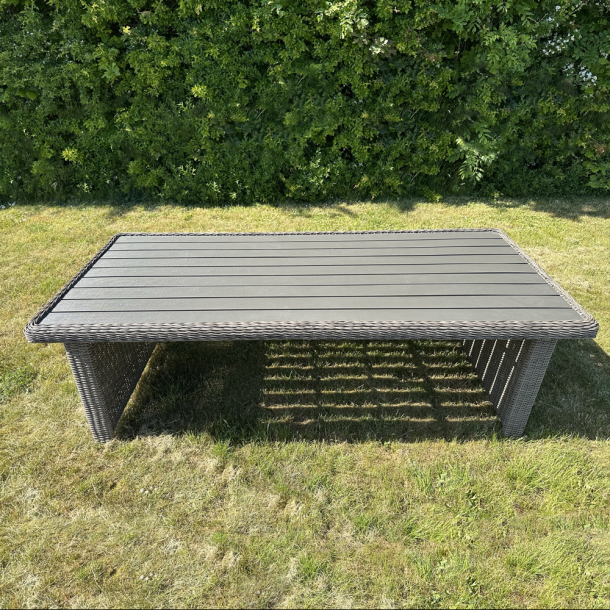 Rattan Havebord